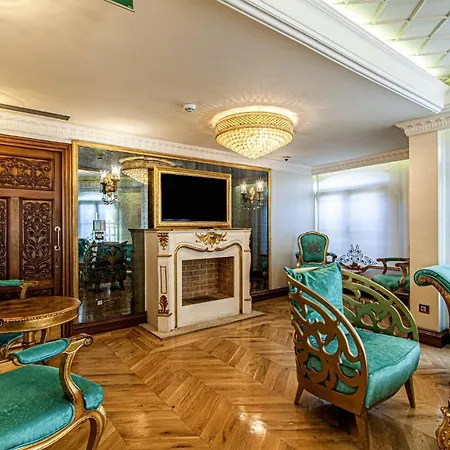 Gorgeous In Historic Mansion In Beylerbeyi Daire